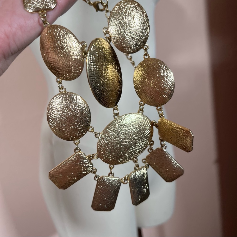 Vintage 90 Y2K Retro Maximalism Brush Gold Oversized Mobwife Cleopatra Necklace